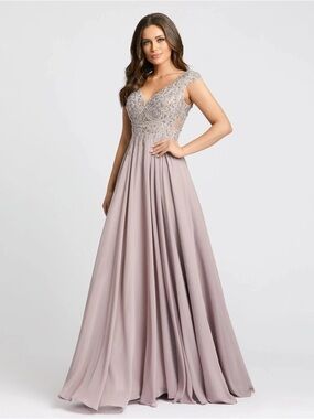 Mac Duggal 20264 Light Purple Cap Sleeve Applique Bodice Flowy Gown Size 6 NWT